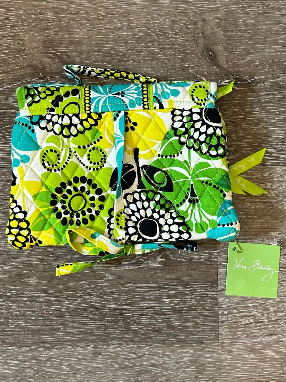 NWT Vera Bradley Limes Up Green Yellow Cosmetic Bag Make Up Organizer Travel Bag